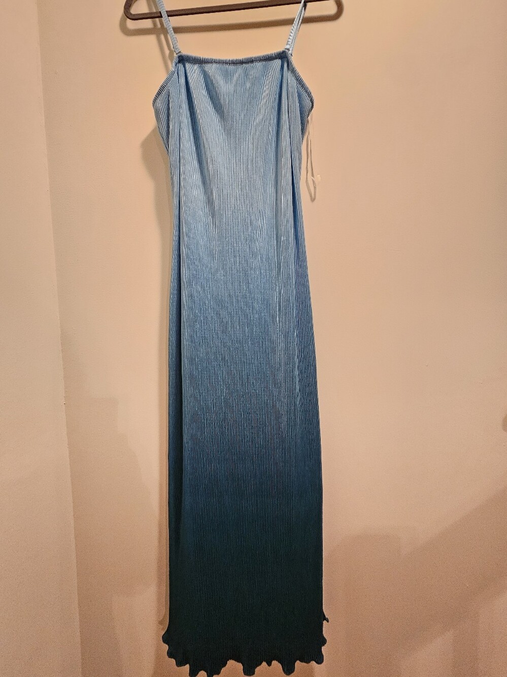 NWOT No Boundaries Blue Ombre Ribbed Maxi Dress
